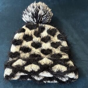 Claire's Black and White Pom-Pom Beanie